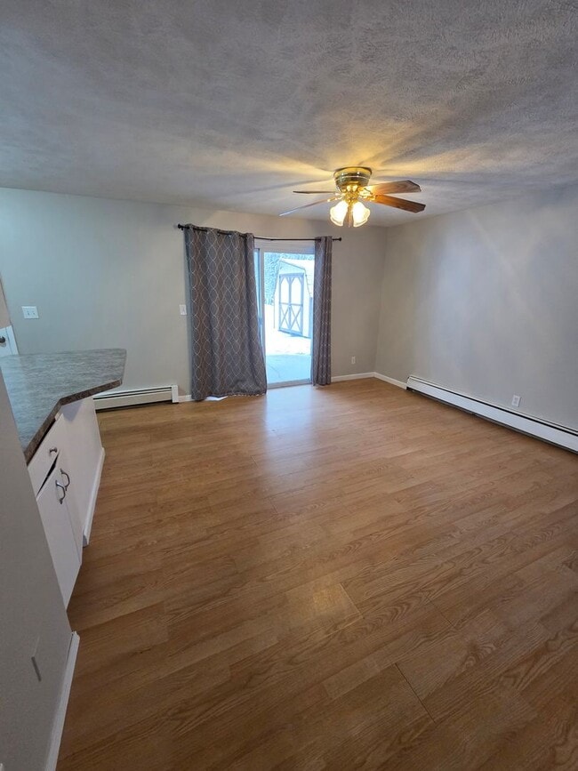 Photo - 18206 Swiss Dr Unidad 18210