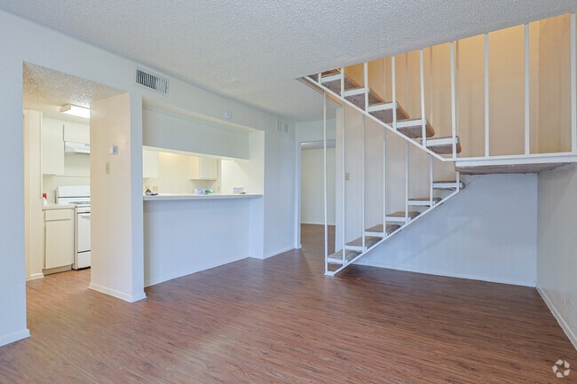 2BR Townhouse, 1.5BA - 1,177SF - Living Area - Forest Creek Apartments