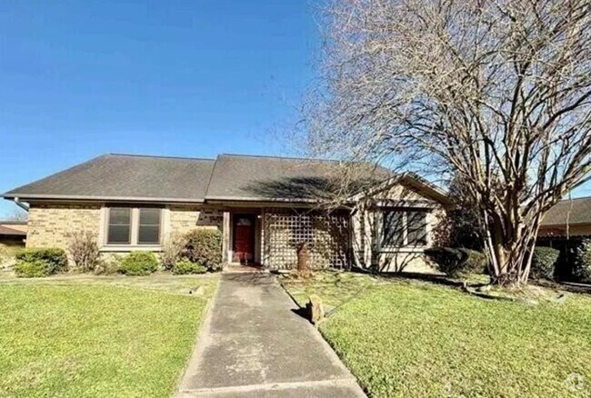 Building Photo - 1218 Meadowridge Dr Rental