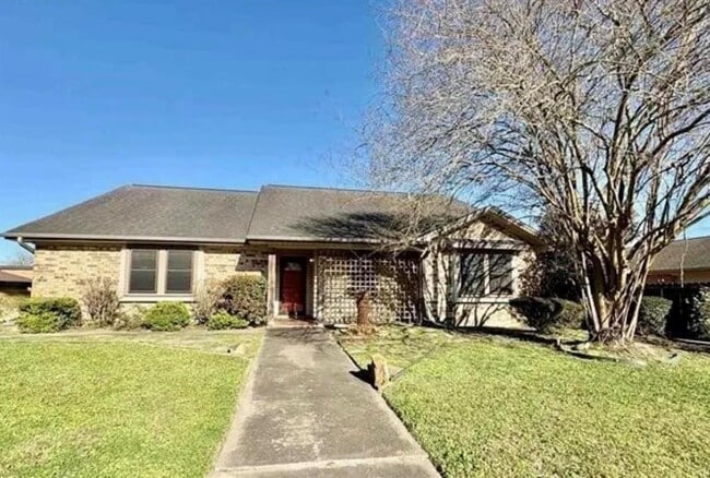 Building Photo - 1218 Meadowridge Dr Rental