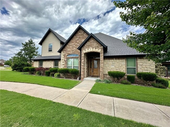 Building Photo - 5732 Dancing Rabbit Dr Rental