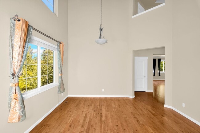 Photo - Redmond 5 Bedroom Charmer