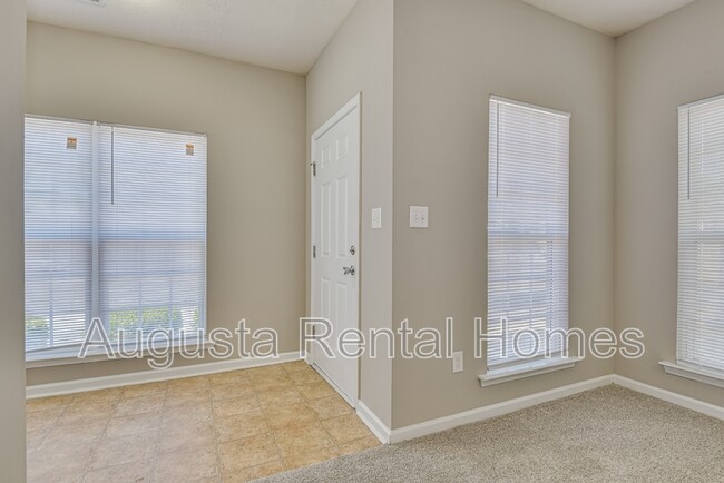 Photo - 2820 Old Riah Rd