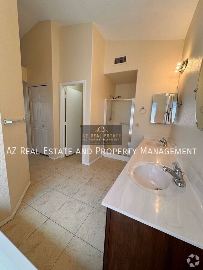 Building Photo - 8528 W Pershing Ave Rental
