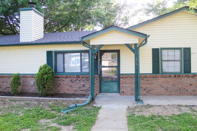 Photo - 459 N Shiloh Ave
