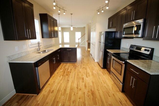 Photo - McDonald Realty, LLC Unit 1309 Perry Street  #B