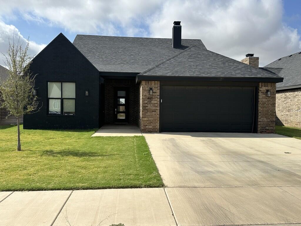 Photo - 831 N 6th Cir House