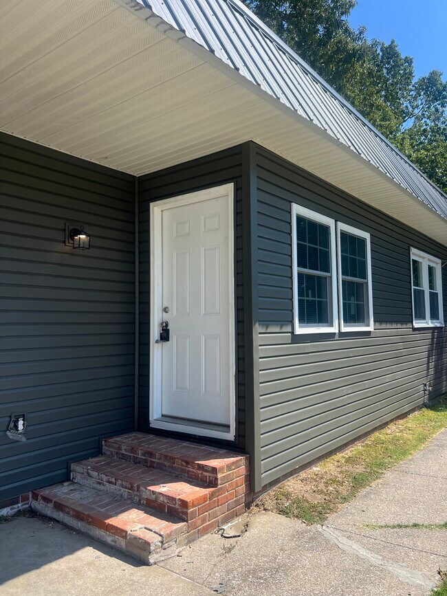 Photo - 1344 Husband Rd