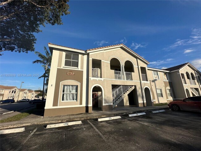 Building Photo - 2755 SE 16th Ave Unit 200