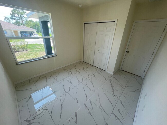 Photo - 3Bd / 2Ba Duplex with GARAGE