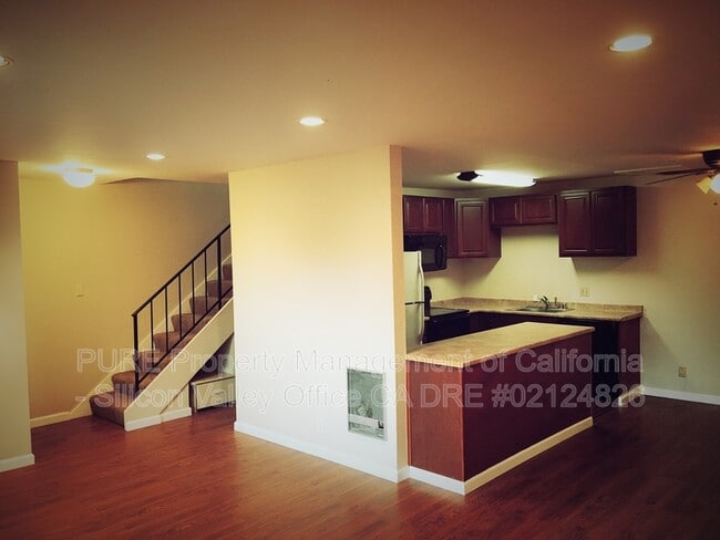 Photo - 340 Auburn Way Unit #2