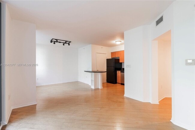 Photo - 1330 West Ave Unit 610