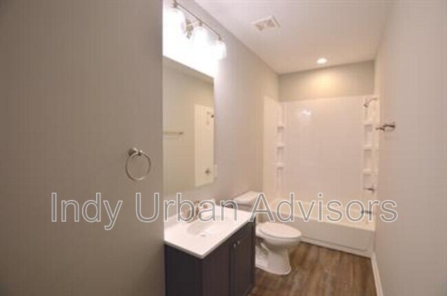 Photo - 3501 N Illinois St Unit 4