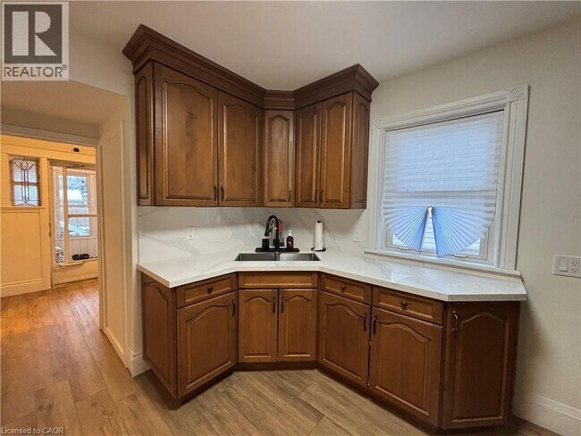 Photo - 69 Roxborough Ave