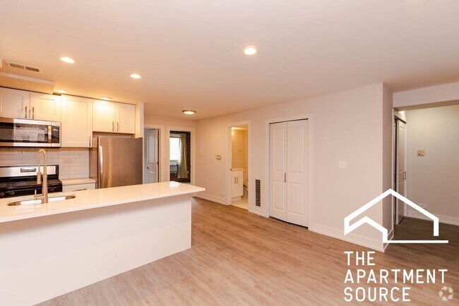 Building Photo - 665 W Melrose St Unit E Rental