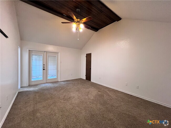 Building Photo - 1702 Fox Trail Rental