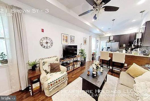 Building Photo - 1621 Brown St Unit 3 Rental