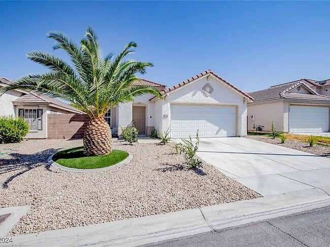 Building Photo - 5554 Merriweather Dr
