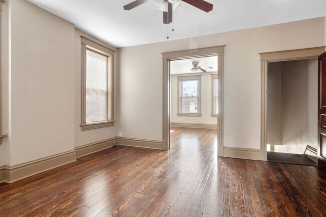 Photo - Junie B. Aiata Unidad 4138A - 475