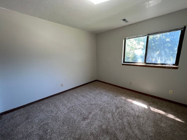 Photo - 4 bed 2 bath Centrally Located - Near Aggieville! AVAILABLE NOW!