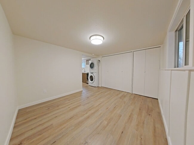 Photo - Emerald Alley Duplex Unit 1986 Emerald Alley