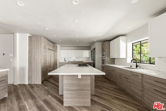 Photo - 10122 Sunbrook Dr