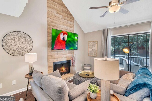 Photo - 1114 Falling Water Dr