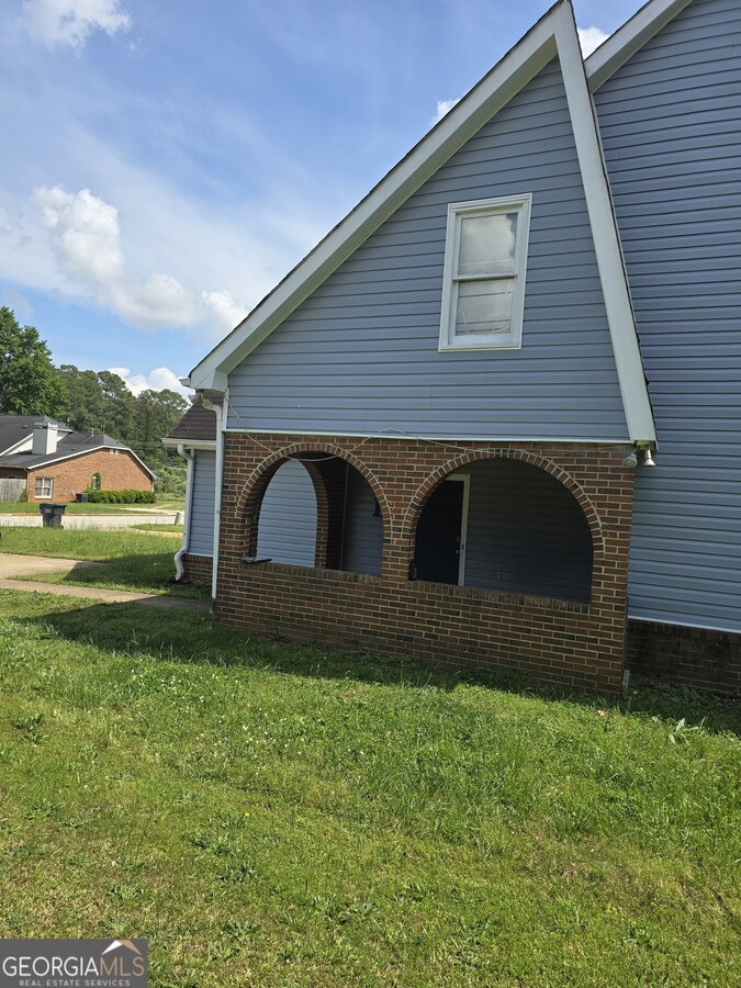 Photo - 2798 Country Ct SE