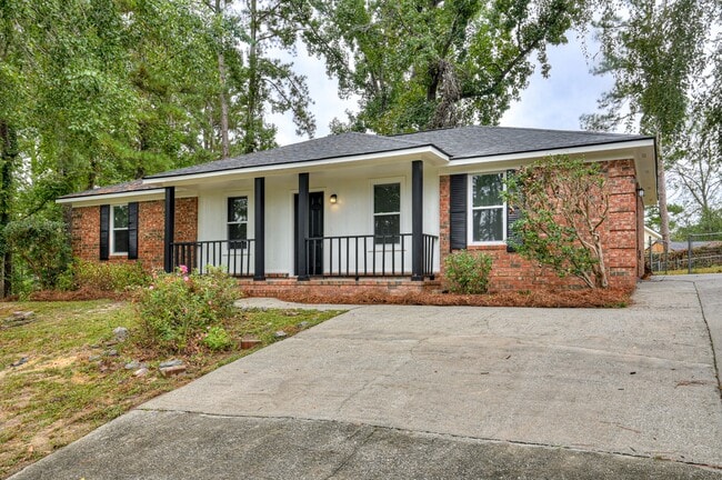 Photo - 208 Foxdale Dr