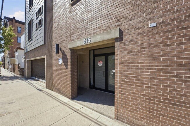 Photo - 515 30th St Unit 1C