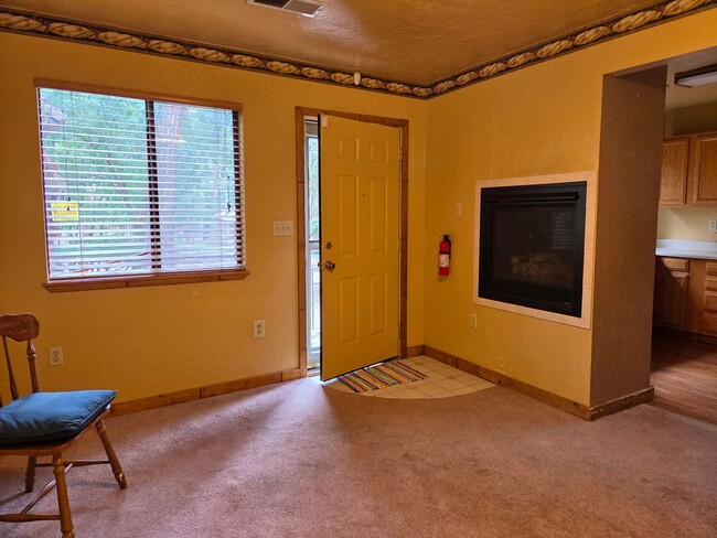 Photo - Cute Three Bedroom, 1 Bath home near Midtown
