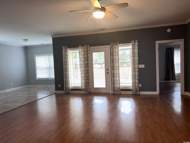 Photo - 160 Molinia Dr