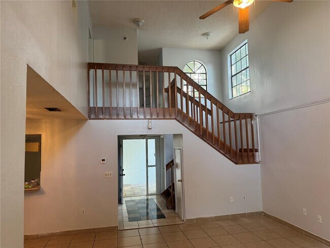 1212 Indian Bluff Dr