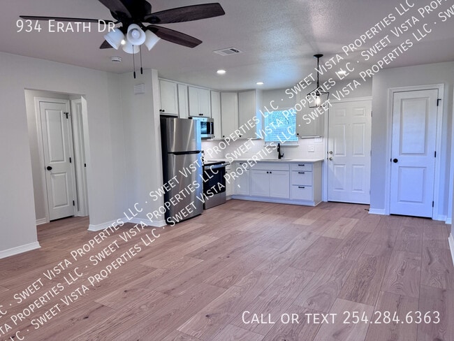 Photo - 934 Erath Dr