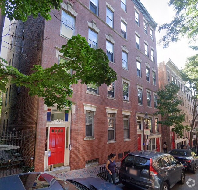 Building Photo - 68 Phillips St Unit 5 Rental
