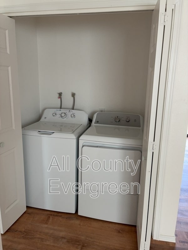 Photo - 216 Chicago Blvd S Unit #C