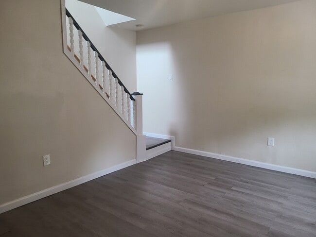 Photo - 31 Upland Ave