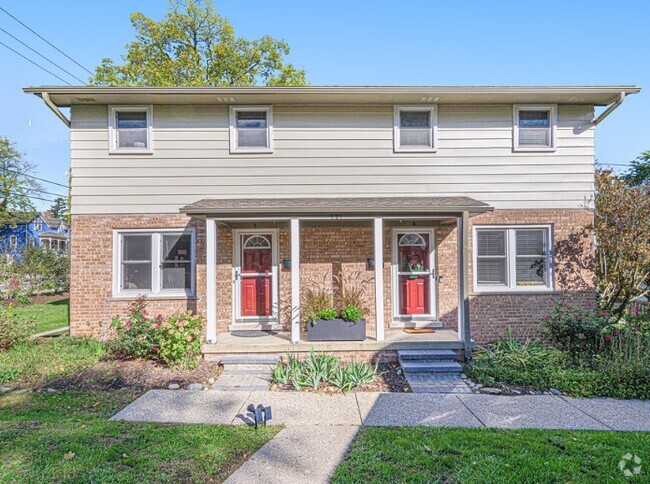 Unit #2 on right - 421 S 7th St Unit 2 Rental