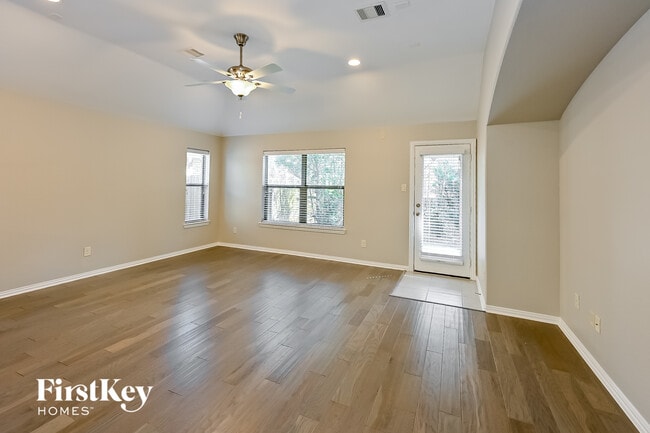 Photo - 21131 Bastide Ln