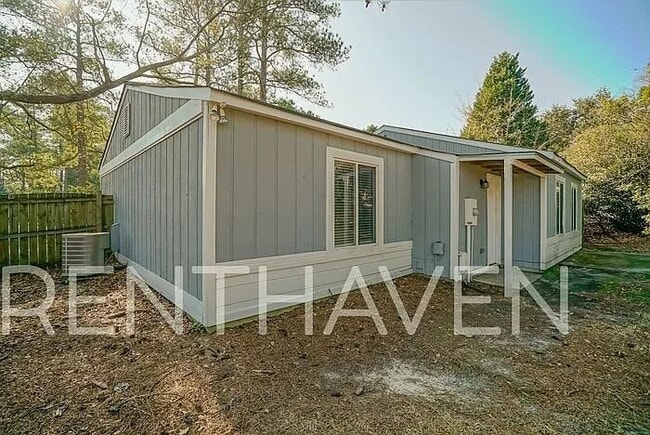 Photo - 421 Rockingham Rd