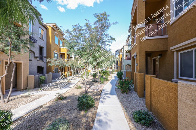 Photo - 2150 W Alameda Rd