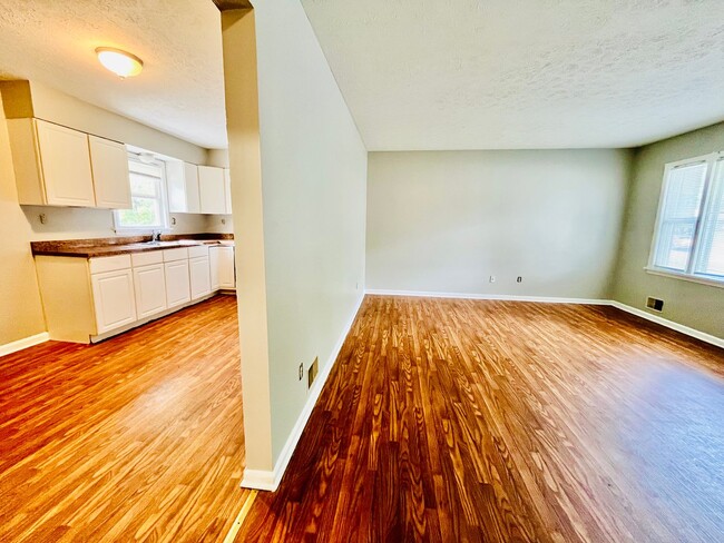 Photo - 3420 Buckeye Rd