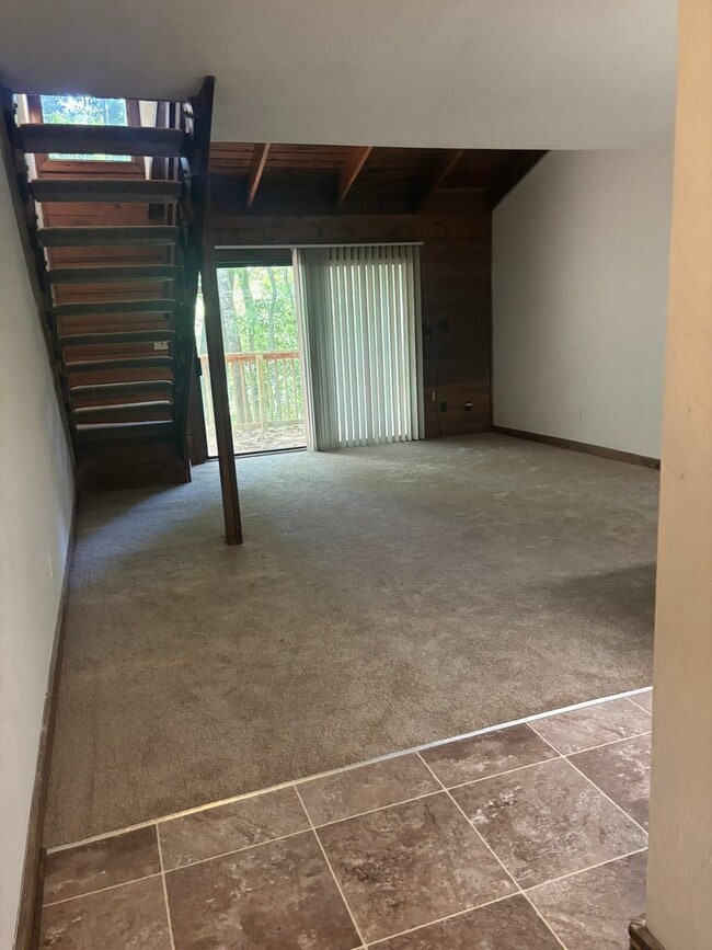 Photo - 307 Vantage Point Ln