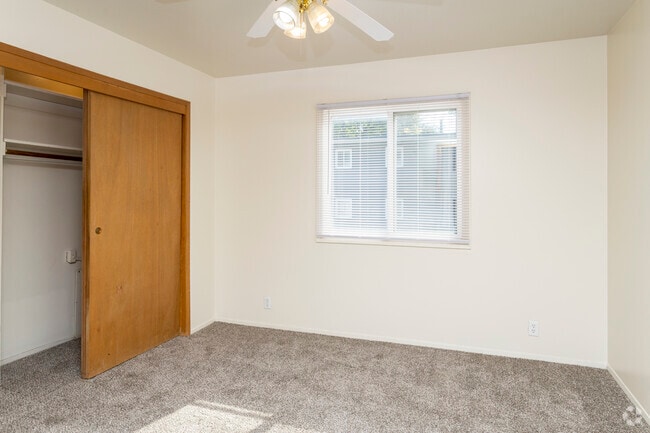 1HAB, 1BA - 510 ft² - Courtyard 72