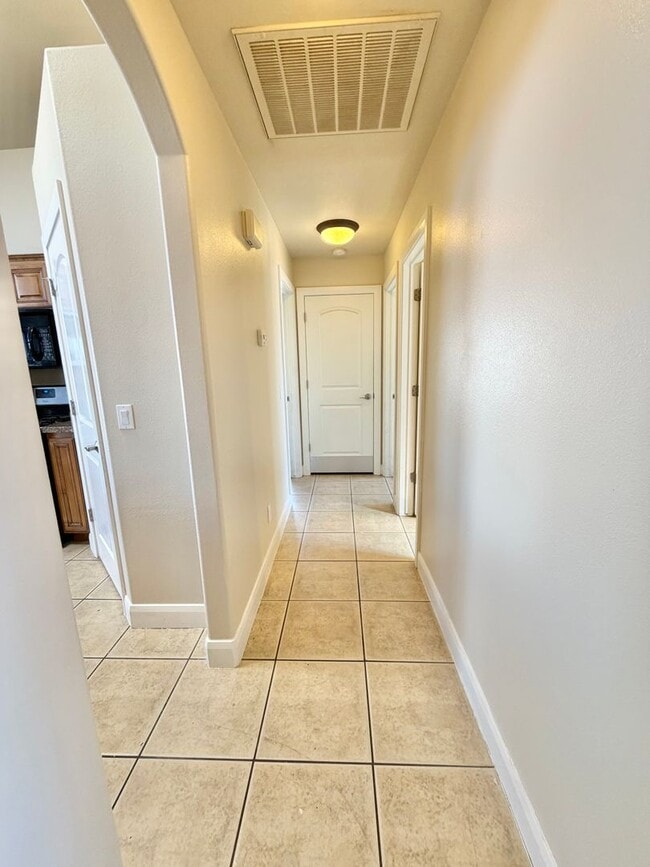 Photo - Charming 3 Bed 2 Bath + DEN/OFFICE Area!