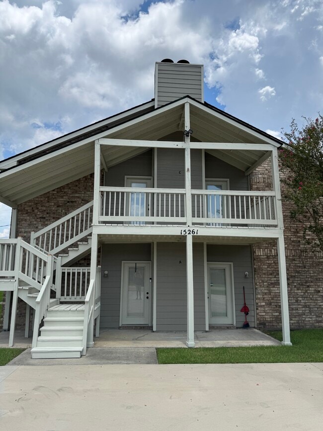 Building Photo - 15261 Jones Creek Village Ave Unit C Rental