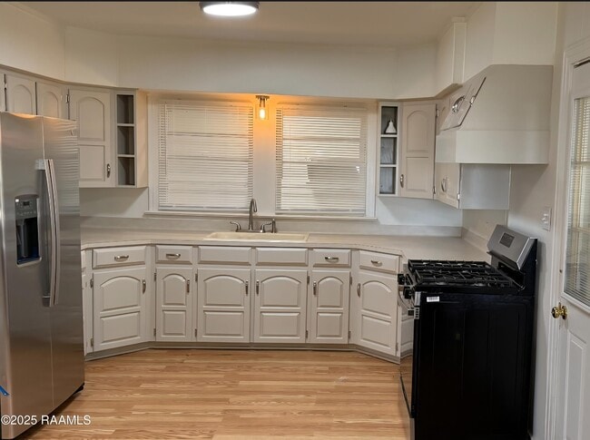 Photo - 2418 N University Ave