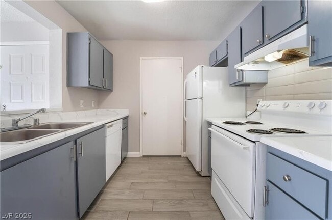 Photo - 221 Mission Catalina Ln Unit 102