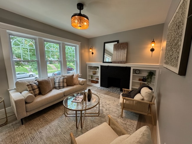 Photo - 5230 Bancroft Ave