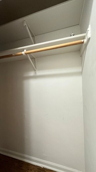 Photo - 2409 W Balmoral Ave Unidad 2D